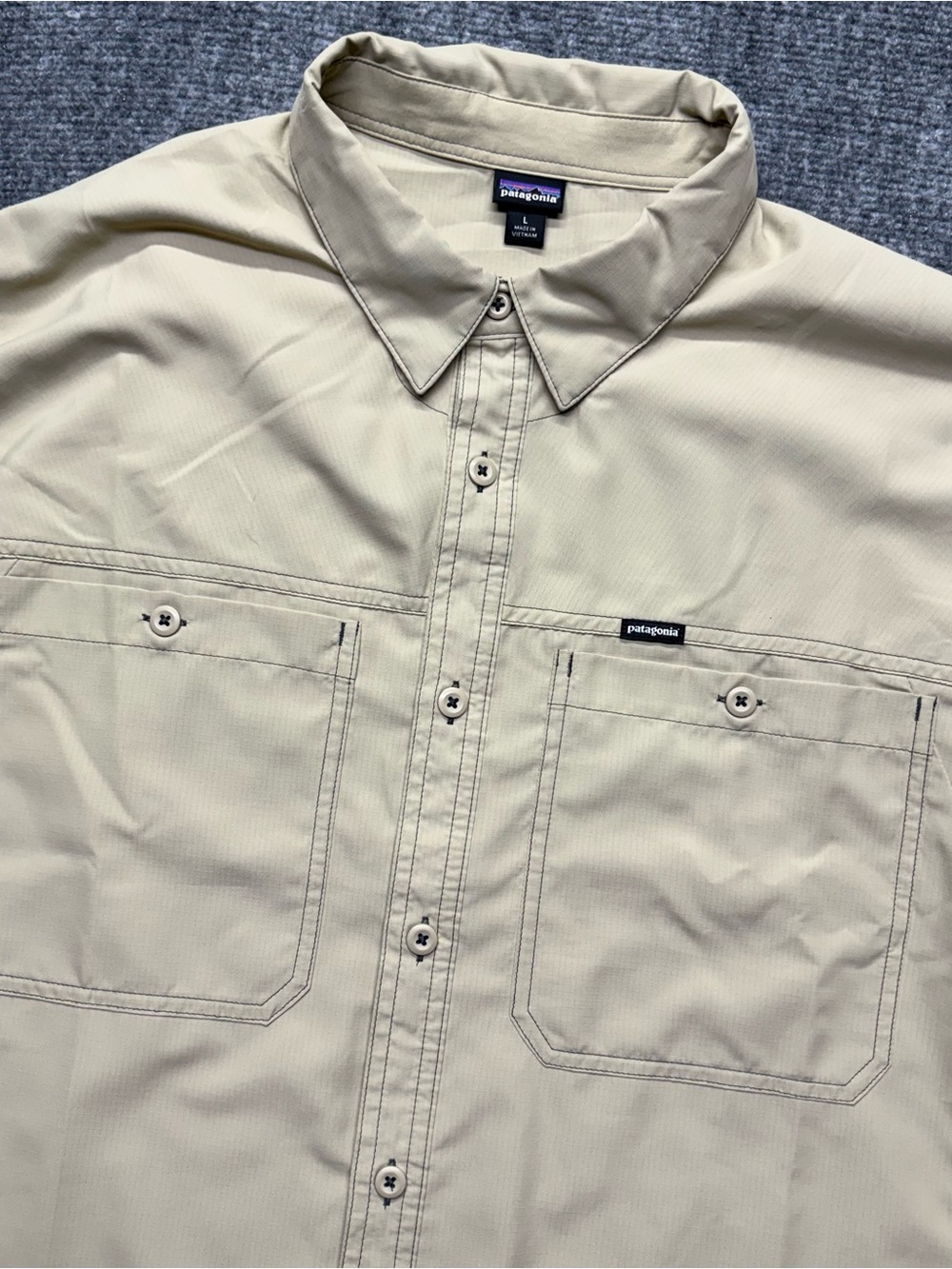 Patagonia Lightweight Field Shirt Mens L Tan Long Sleeve Roll Tab Hiking Outdoor